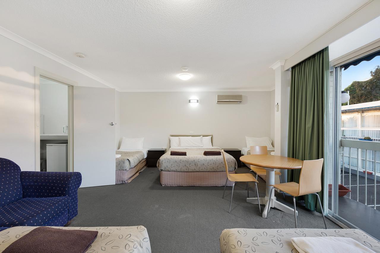 Alexander Motor Inn Melbourne Buitenkant foto