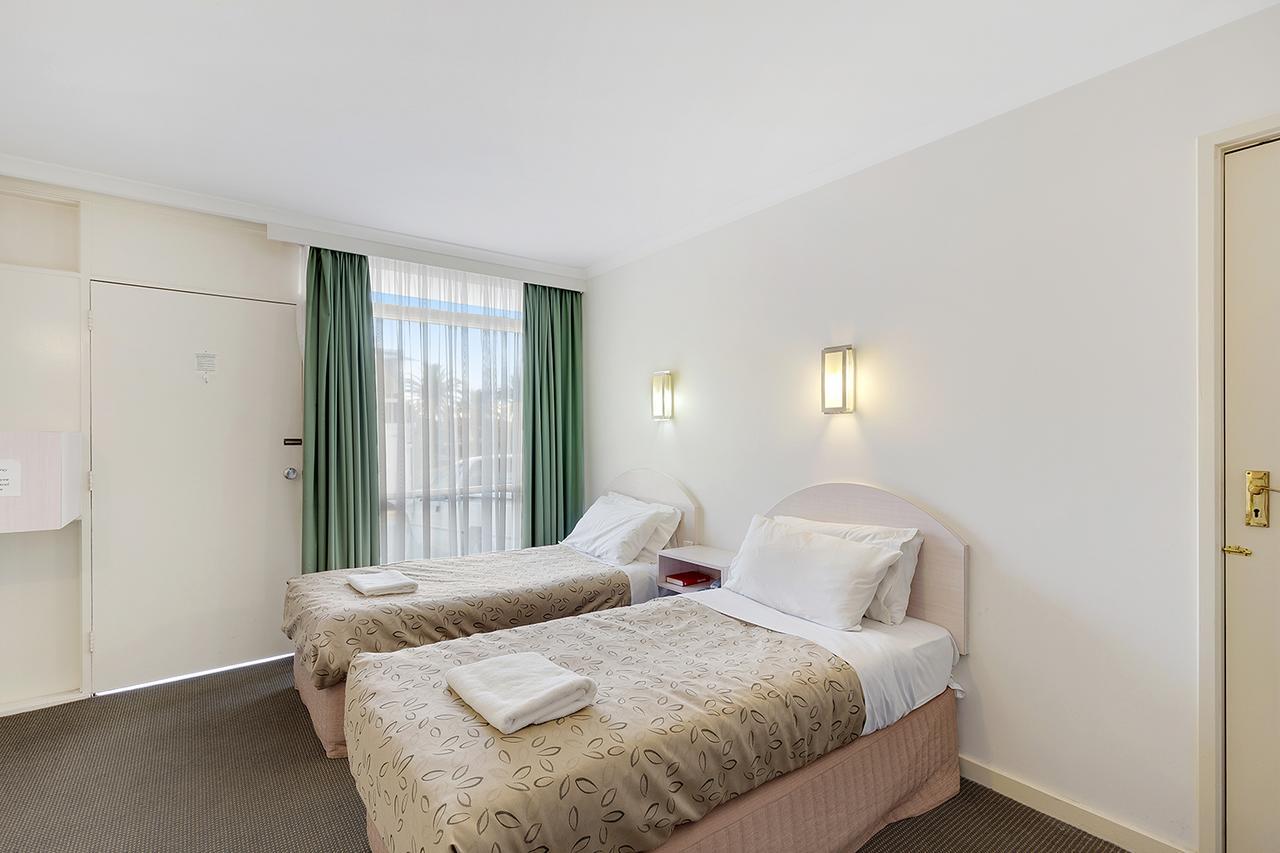 Alexander Motor Inn Melbourne Buitenkant foto